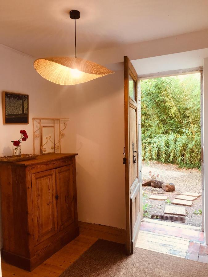 Maison De Famille Et D'Ami-E-S Valady Kültér fotó