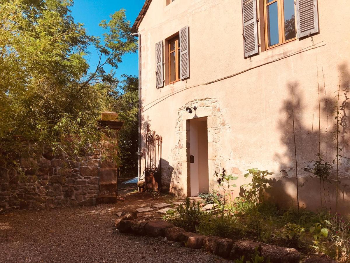 Maison De Famille Et D'Ami-E-S Valady Kültér fotó